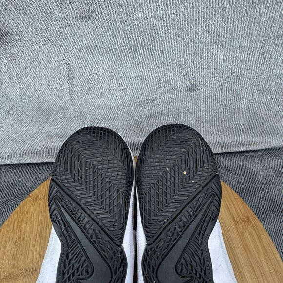 Nike Team Hustle D 9 JDI Shoes Youth Size 3Y White Black Strap AQ9976-100 - Picture 8 of 9